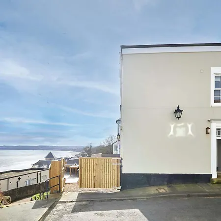 Host And - Sea View